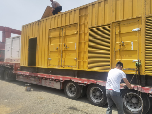吉州发电机出租100KW发电机需要什么规格的电缆线？